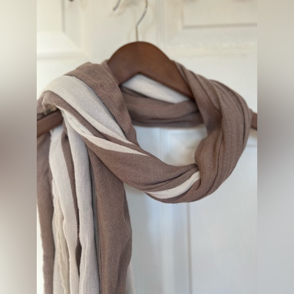 Cream & Tan Scarf - Picture 6 of 8